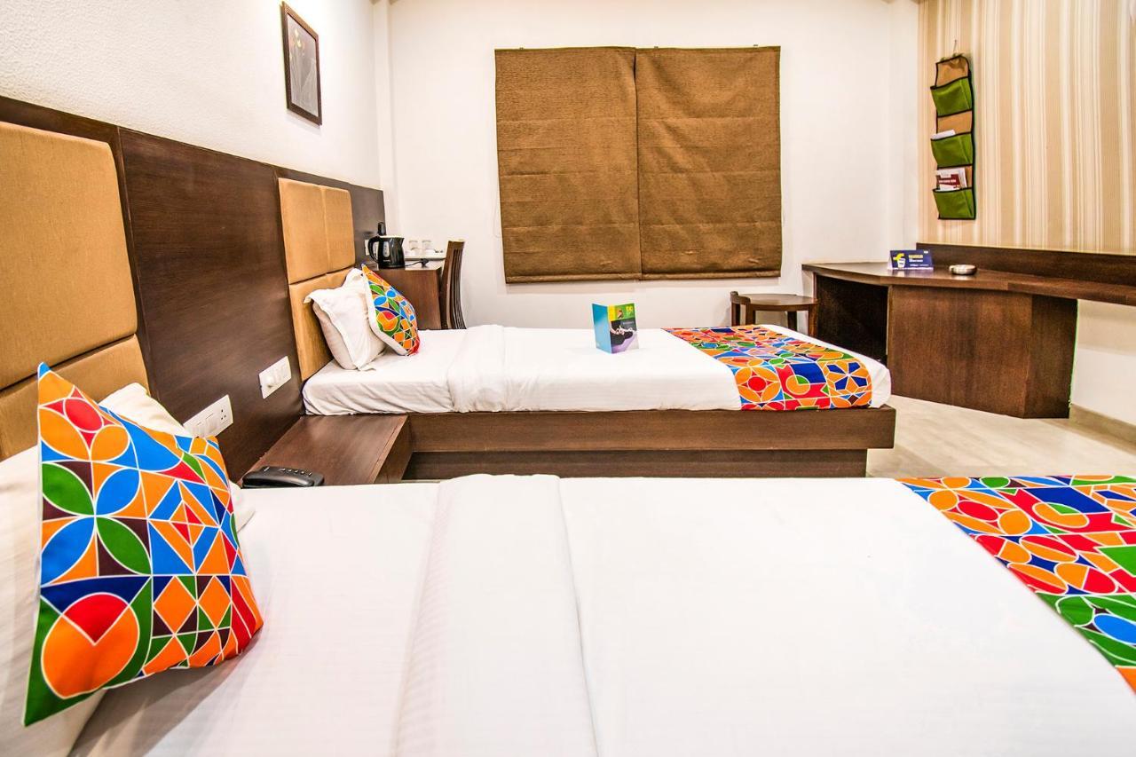 FabHotel Flora Vastral Ahmedabad Exterior foto