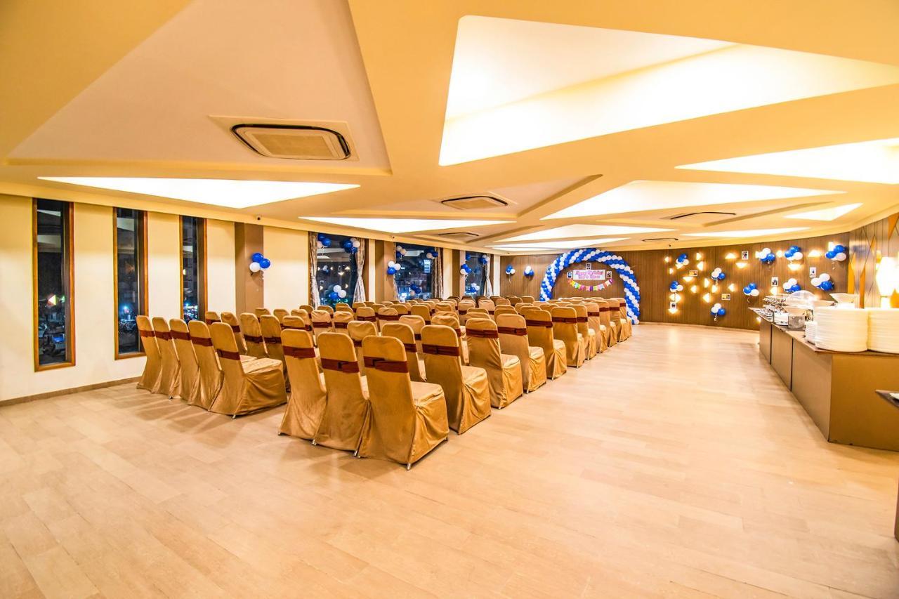 FabHotel Flora Vastral Ahmedabad Exterior foto