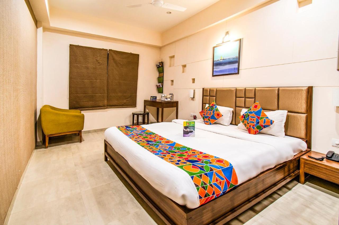 FabHotel Flora Vastral Ahmedabad Exterior foto
